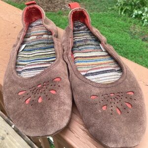 Acorn brown suede shoes